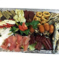 Nr. 29 - Große Tapas Platte, kalt-warm gemischt Nr. 29 - Große Tapas Platte, kalt-warm gemischt