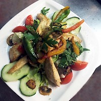Nr. 61 - Fitnesssalat mt Putenbrust, Pilzen, Paprika und Zuchini Nr. 61 - Fitnesssalat mt Putenbrust, Pilzen, Paprika und Zuchini